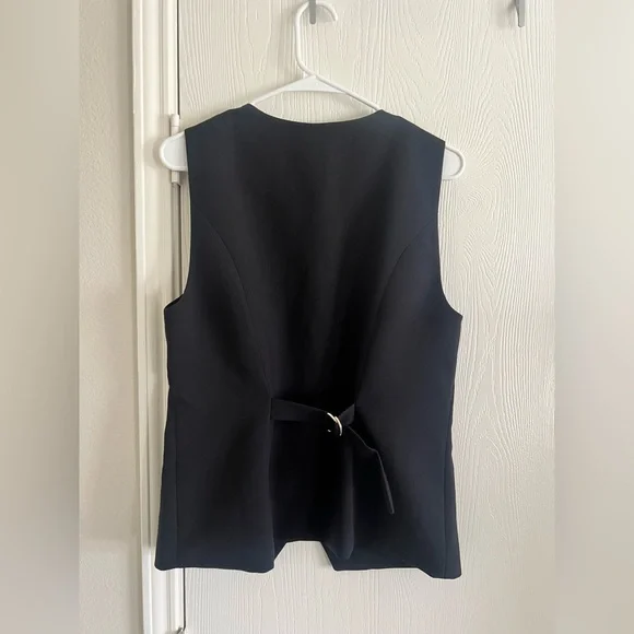 Abercrombie & Fitch fitted button up vest - Picture 2 of 3